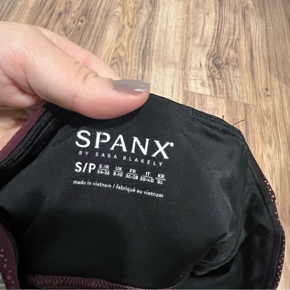 Spanx Booty Boost® Active 7/8 Leggings, Metallic Mist - Picture 8 of 12